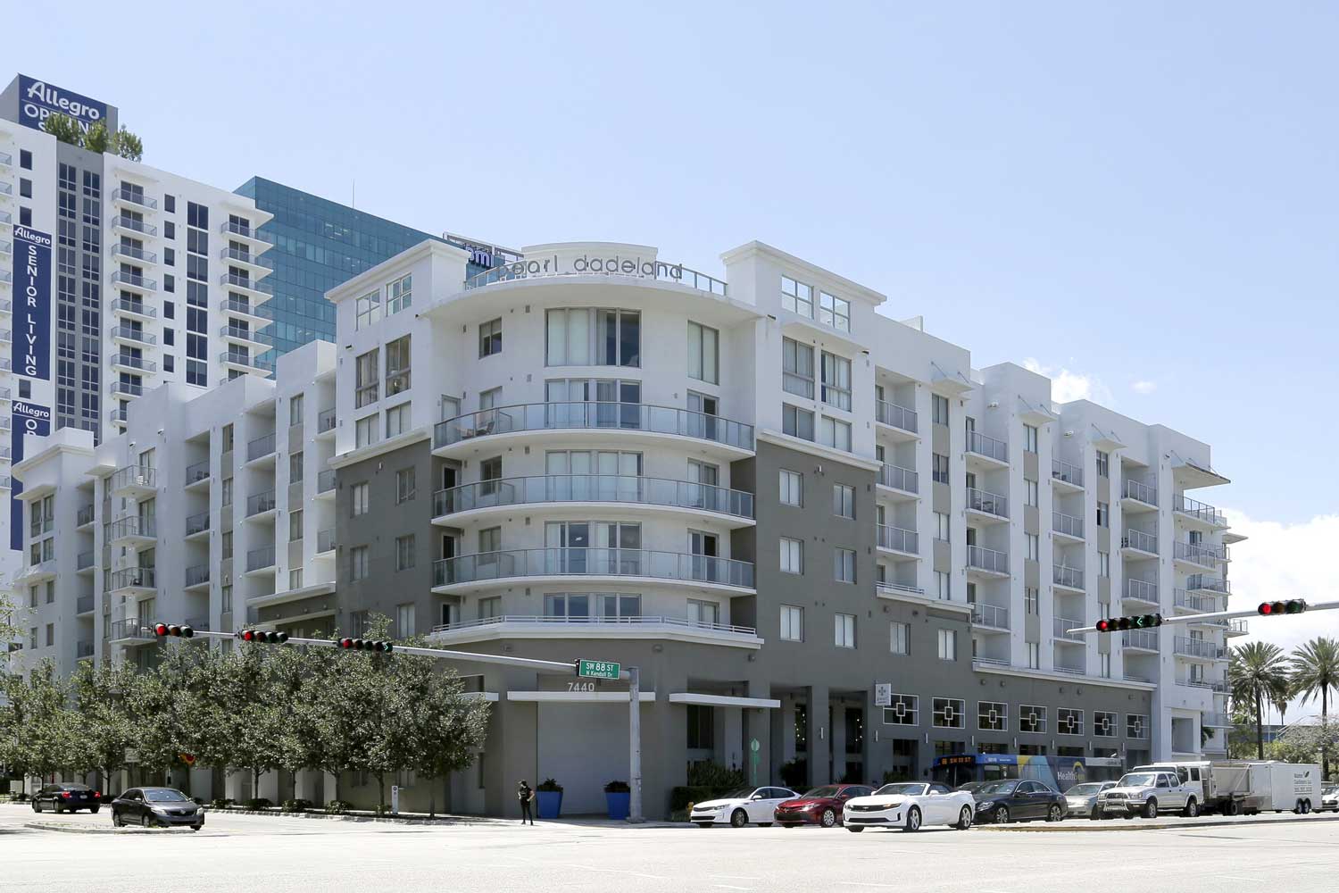 Luxury apartment homes in south miami downtown dadeland; one, two, three bedroom apartments