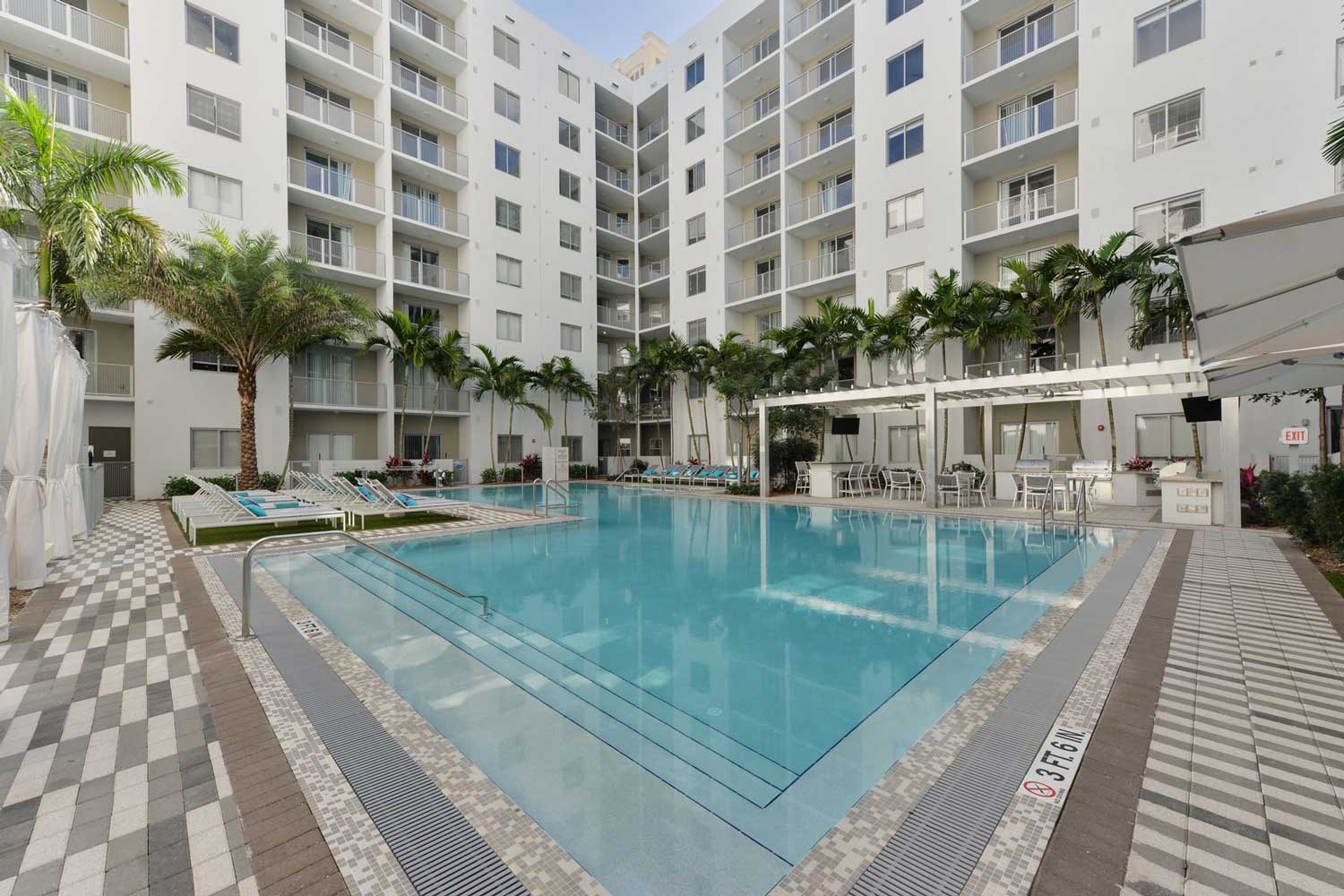 Luxury apartment homes in south miami downtown dadeland; one, two, three bedroom apartments